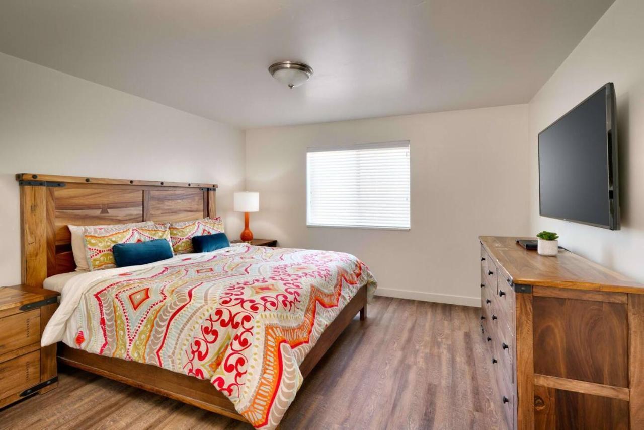 2I Top Floor Moab Redcliff Condo, Pool & Hot Tub Exterior photo